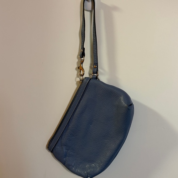 Vintage Coach Wristlet in Wedgwood Blue Leather - Picture 5 of 9